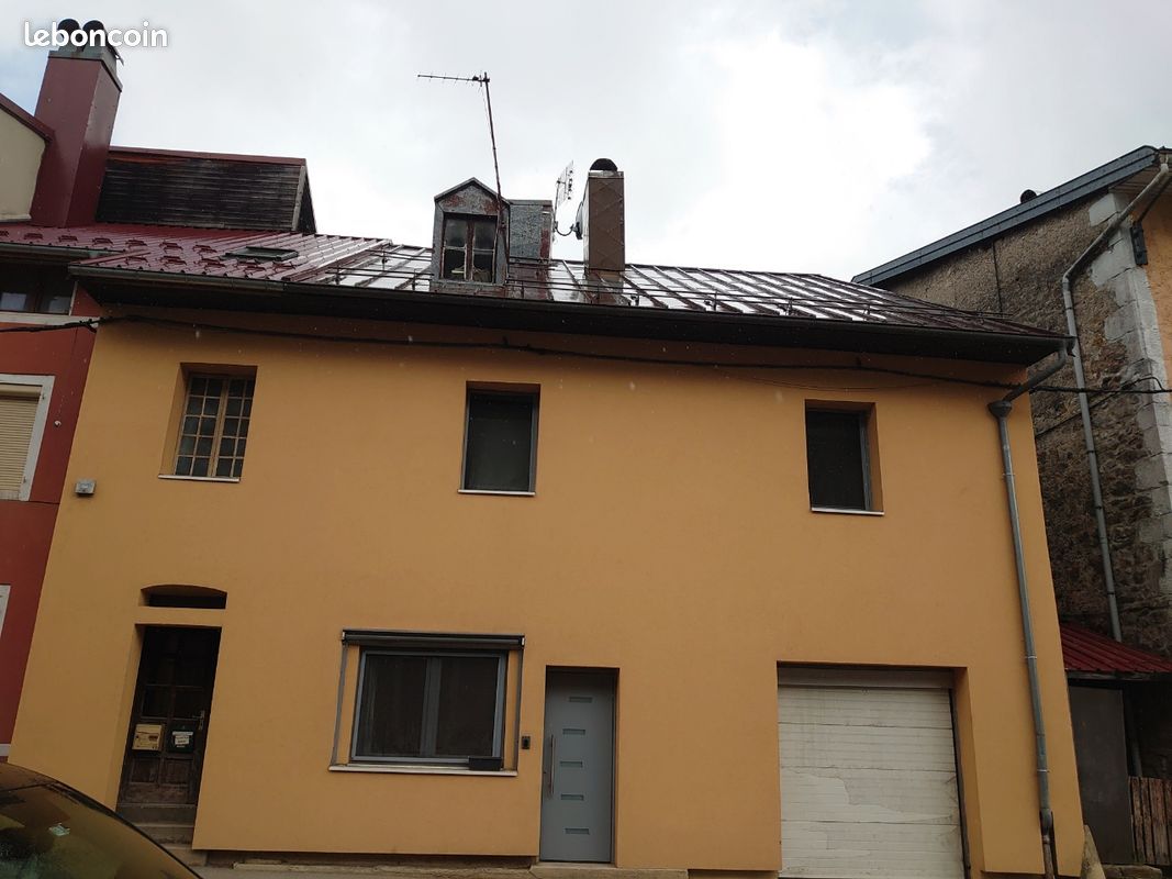 Maison 5 pièces 127 m² · à Hauts de Bienne · 127 m² · 210 000 €