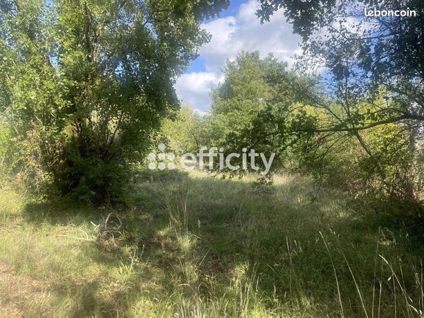 Terrain 857 m² Cheille