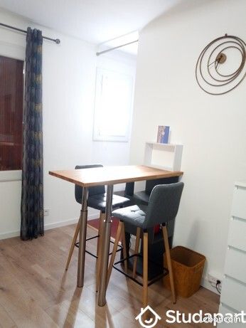 Appartement 1 pièce 25 m² · à Nîmes · 25 m² · 430 €/mois
