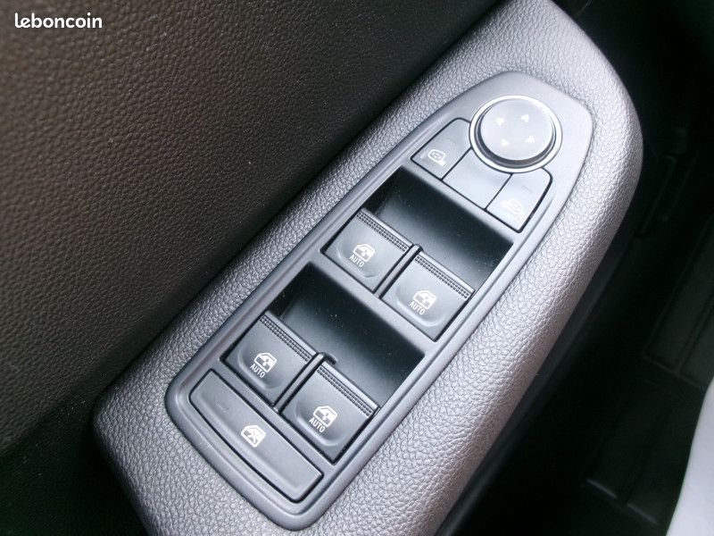 Renault CLIO V 1.5 BLUE DCI 100CH EVOLUTION (image 25)