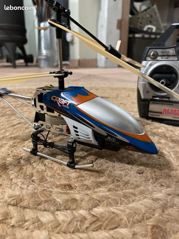 Hélicoptère modélisme (image 2)