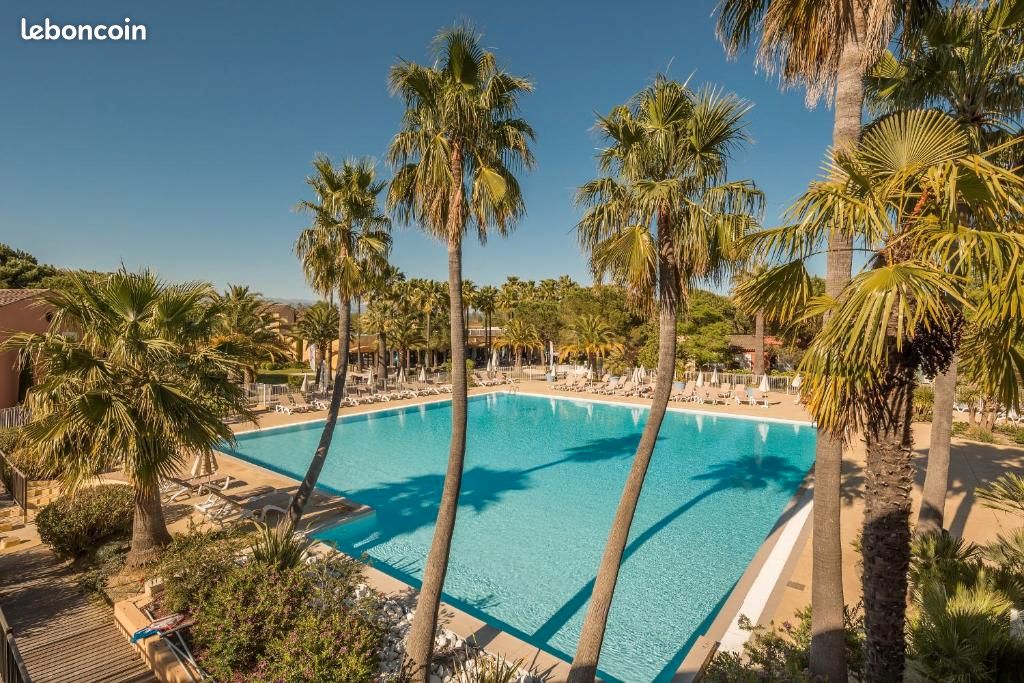 Appartement 1 pièce 25 m² · à Mandelieu-la-Napoule · 25 m² · 800 €