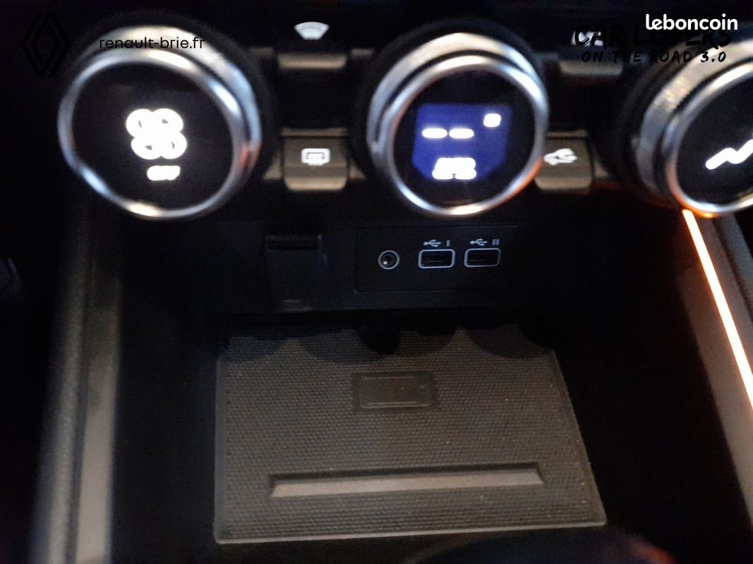 RENAULT Clio E-Tech full hybrid 145 Techno (image 24)