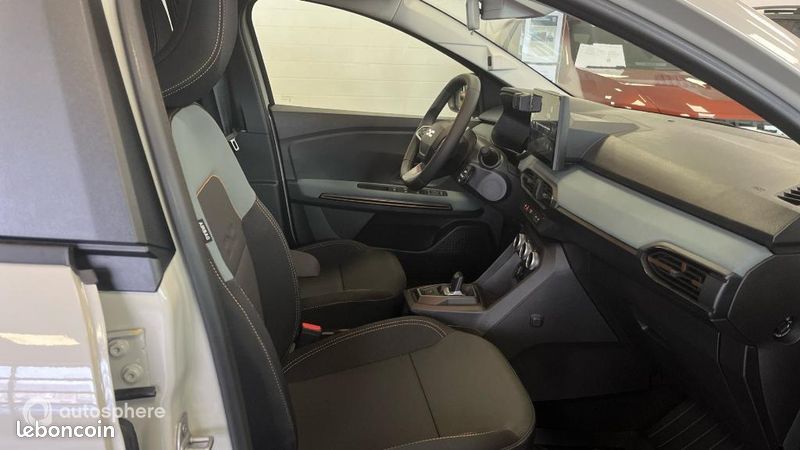 Dacia Jogger 1.8 hybrid 155ch Expression 5 places -25 (image 15)