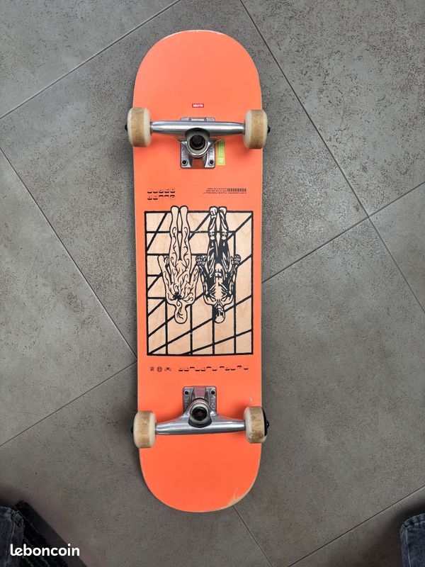 Skateboard GLOBE (image 2)