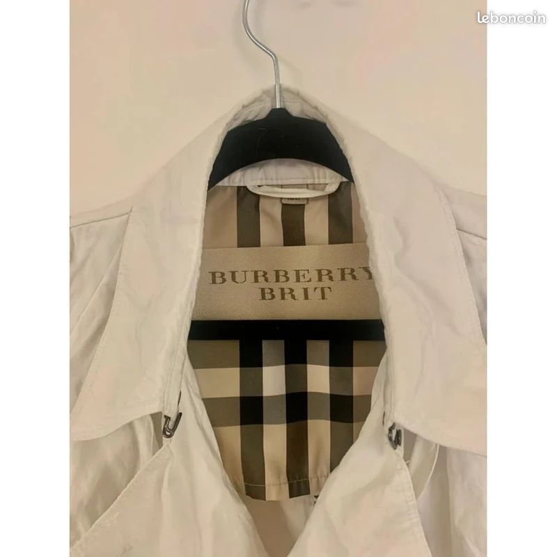 Magnifique Trench-Coat Burberry – Blanc Imperméable (image 1)