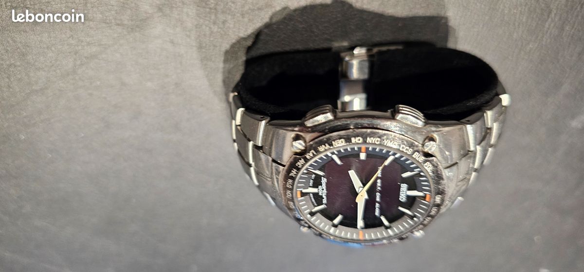 Seiko Sportura Minuteur Chronographe World Timer SNJ005P1 (image 3)