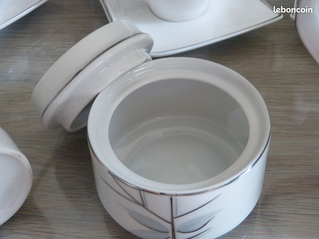 Service à café en porcelaine, 6 tasses et sous tasses (image 10)