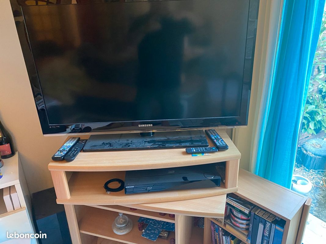 Meuble Tv pratique et efficace (image 2)