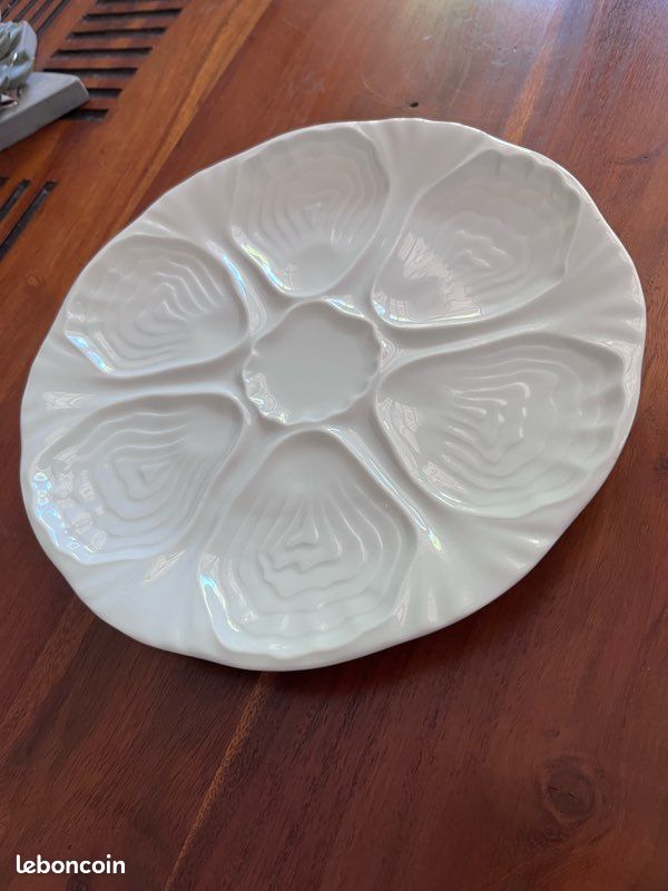 Assiettes à huître porcelaine de Limoges neuves (image 1)