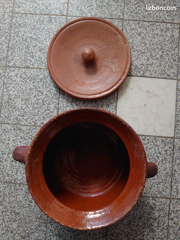 Cocotte artisanale traditionnelle ancienne Pot bombé en terre cuite à couvercle pour service ou cuisson au four (image 4)