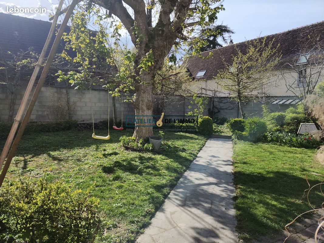 Maison 6 pièces 194 m² · à Seignelay · 194 m² · 247 000 €