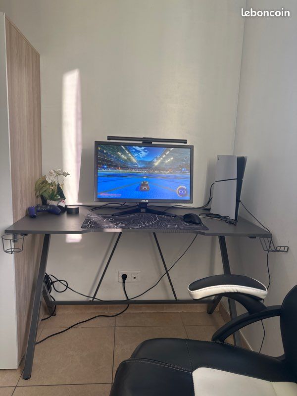 Bureau gaming 50 x 120 (image 1)