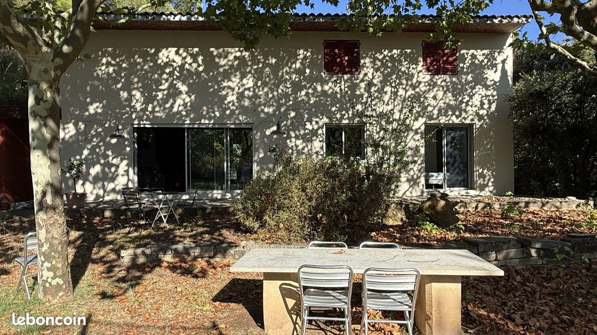 Maison 4 pièces 158 m² · à Aix-en-Provence · 158 m² · 2 300 €/mois