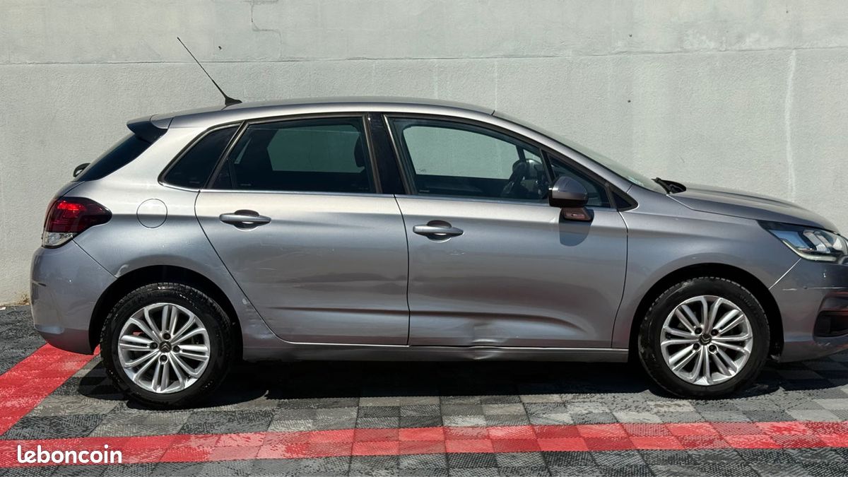 CITROEN C4 1.2 PURE TECH 110 Cv LIVE (image 3)