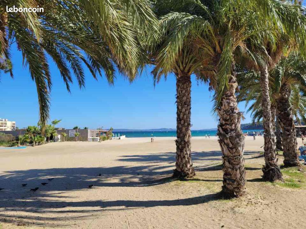 Superbe Studio à 50 m de la plage de Bormes la Faviere (image 18)