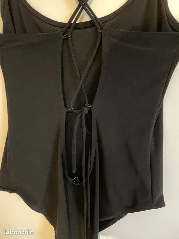 Body noir à bretelles (image 3)