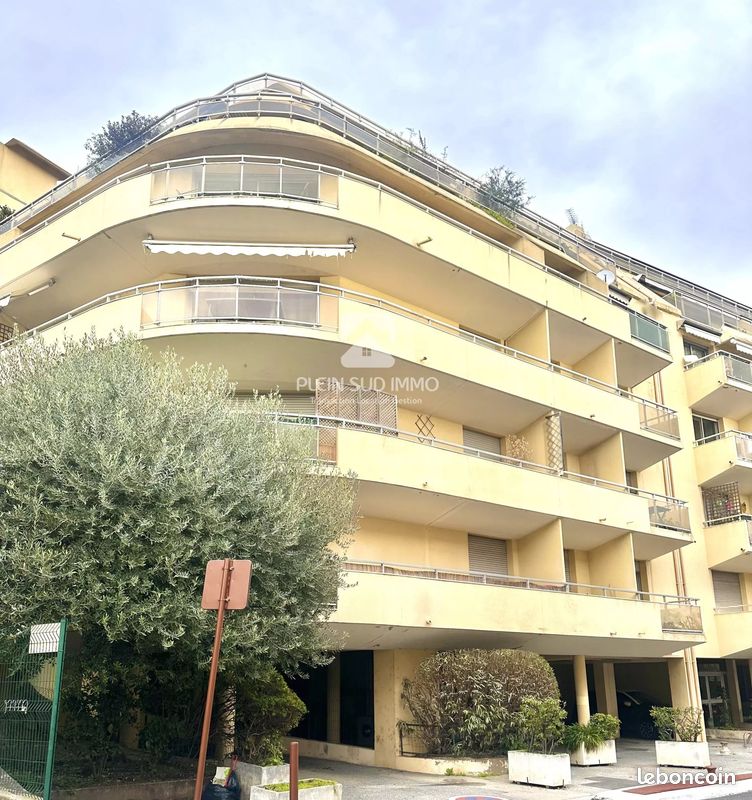 Appartement 1 pièce 22 m² · à Grasse · 22 m² · 650 €
