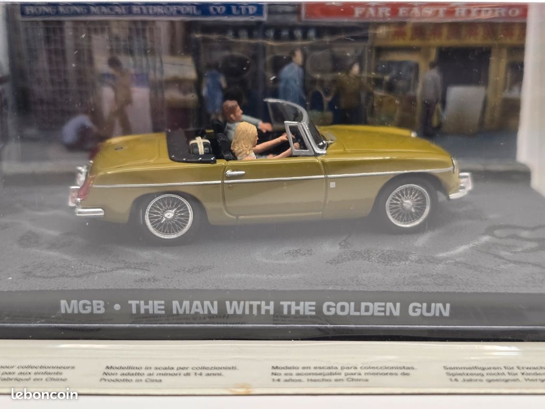 Universal Hobbies B 1/43 - MG MGB MKII LE Cabriolet