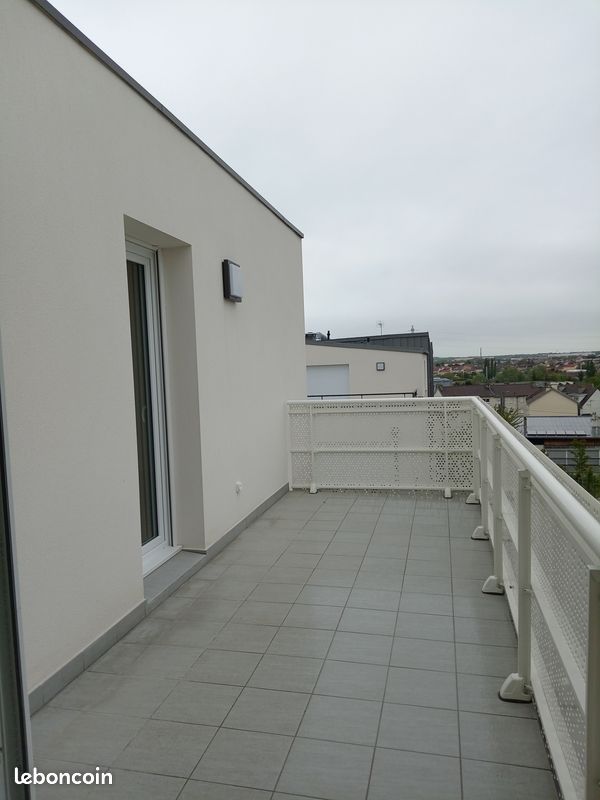 Appartement 3 pièces 74 m² · à Tinqueux · 74 m² · 930 €/mois