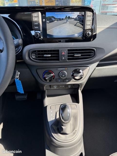 Hyundai i10 (3) 1.0 63 BVR INTUITIVE (image 12)
