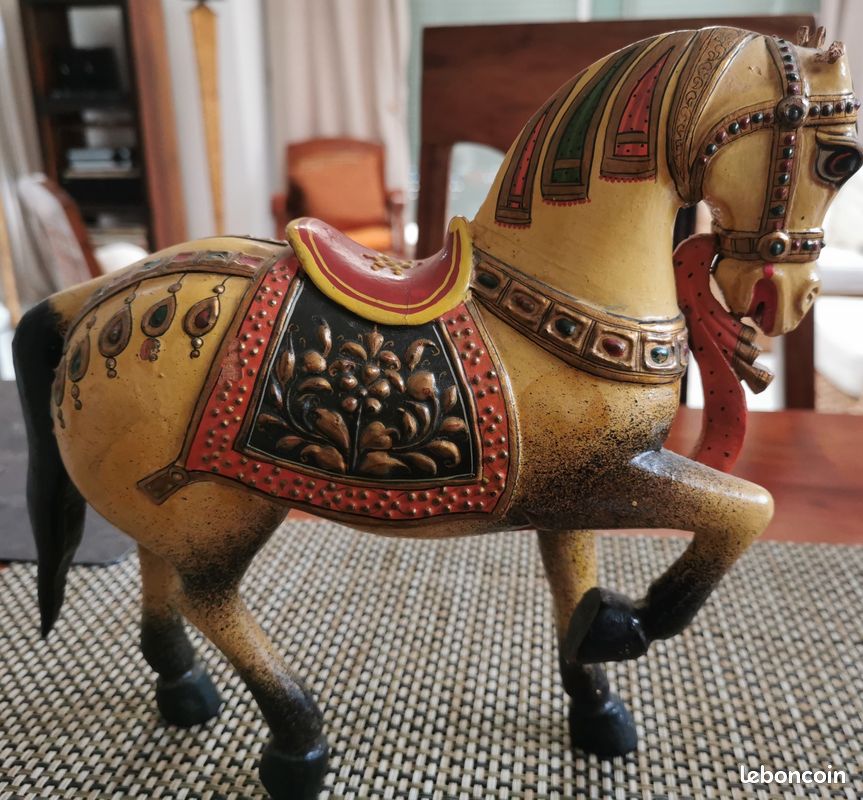 Figurine CHEVAL + 3 autres en BOIS Artisanat Indes (image 1)