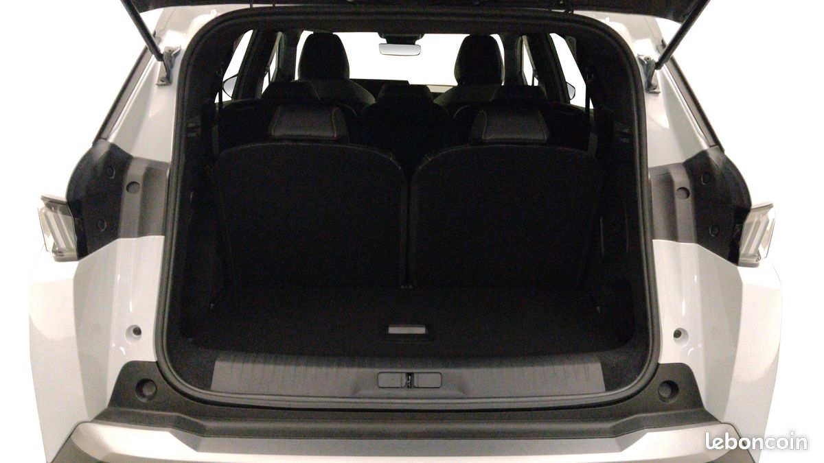 Peugeot 5008 Hybrid 145 e-DSC6 Allure (image 6)