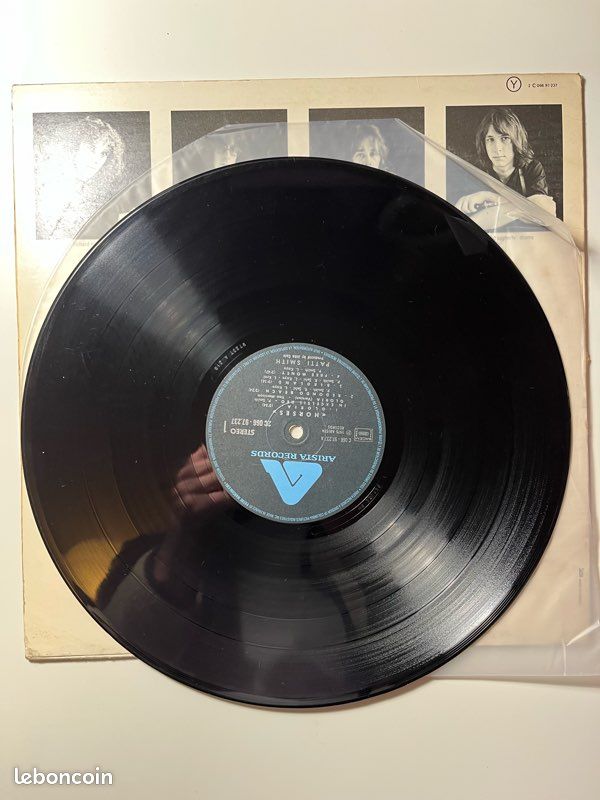 Patti Smith - Horses (image 3)