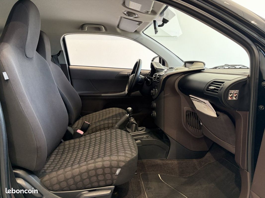 Toyota IQ 68 VVT-i iQ1st (image 6)