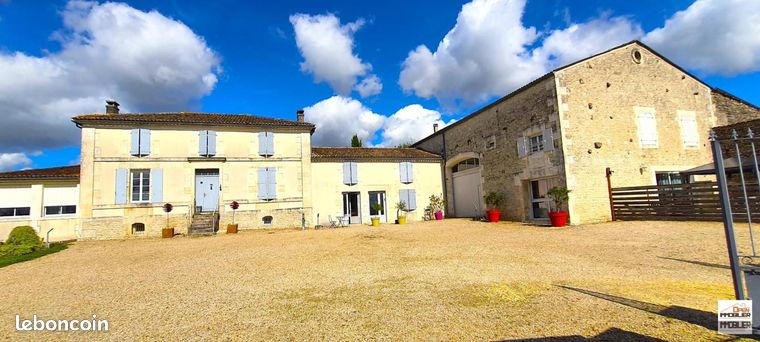 Maison 13 pièces 460 m²