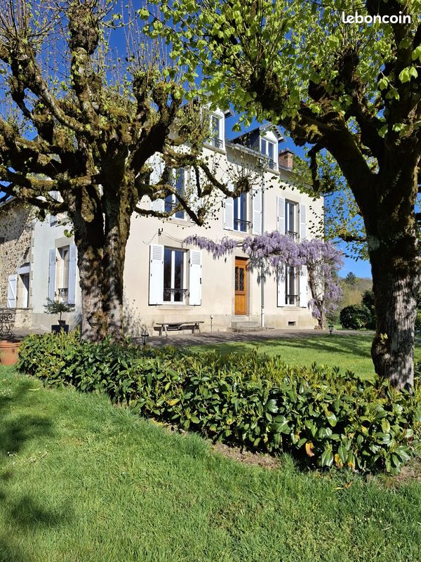 Maison 7 pièces 240 m² · à Ambazac · 240 m² · 559 600 €