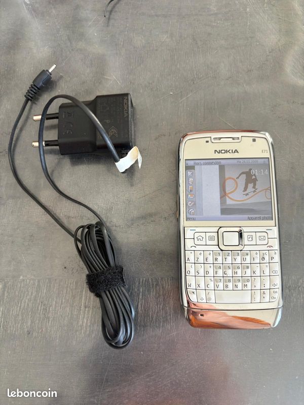 Nokia e71 blanc (image 1)