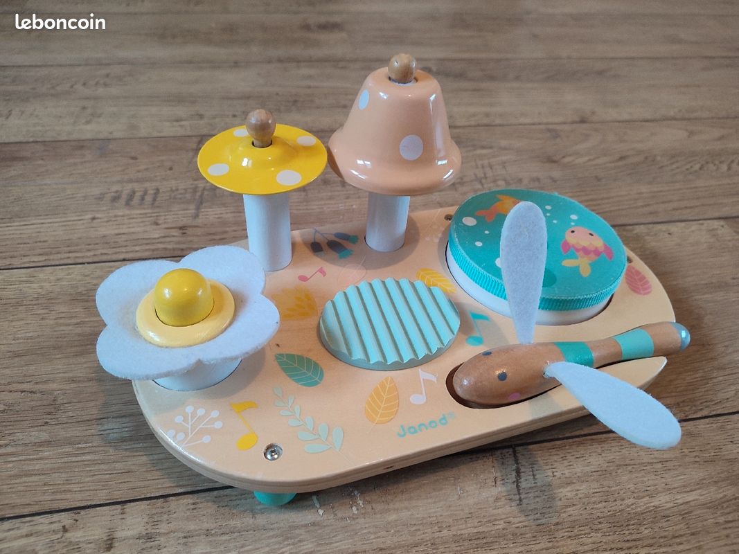 Jouets en bois (image 1)