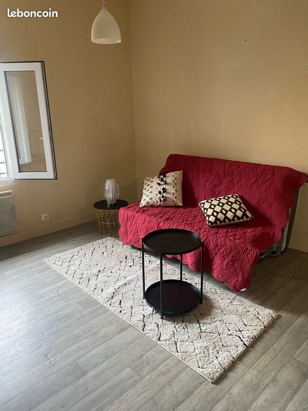 Appartement 1 pièce 21 m² · à Châtellerault · 21 m² · 360 €