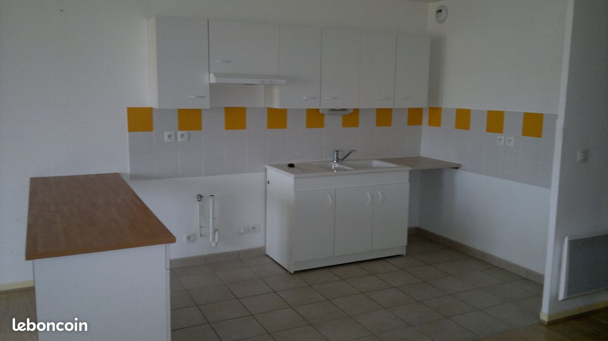 Appartement 3 pièces 100 m² · à Bourg-de-Péage · 100 m² · 660 €/mois