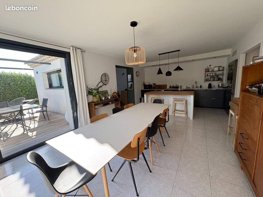 Maison 5 pièces 112 m² · à Pernes-les-Fontaines · 112 m² · 480 000 €