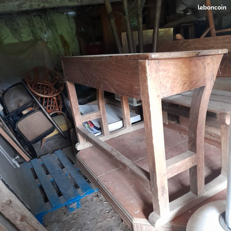 Ancien bureau d'école en chêne. Début XXème. Très bel état (image 1)