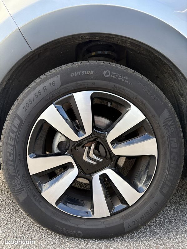 Citroën C3 (3) PureTech 110 EAT6 MAX (image 13)