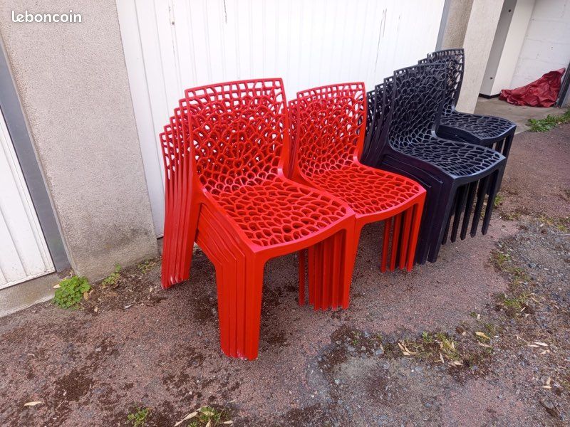 ⭐ Gros Lot de 10 Chaises Scandinaves polyurethane Design Rouges⭐ (image 1)