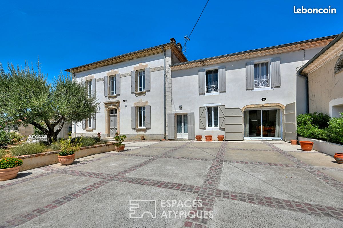 Maison 14 pièces 328 m² · à Vézénobres · 328 m² · 840 000 €