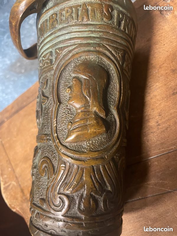 Ancien seau à eau bénite Catholique en bronze. XVIII / XIX ème (image 11)