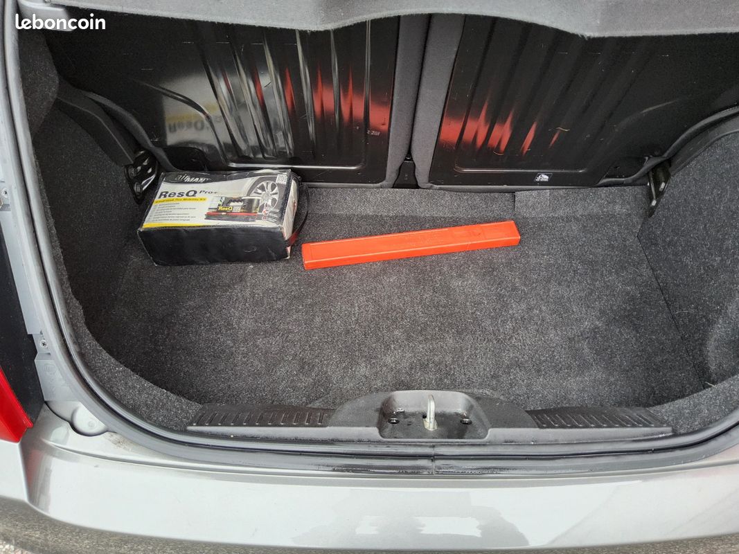 FIAT 500 MY23 1.0 70 ch Hybride BSG S/S 500 (image 20)