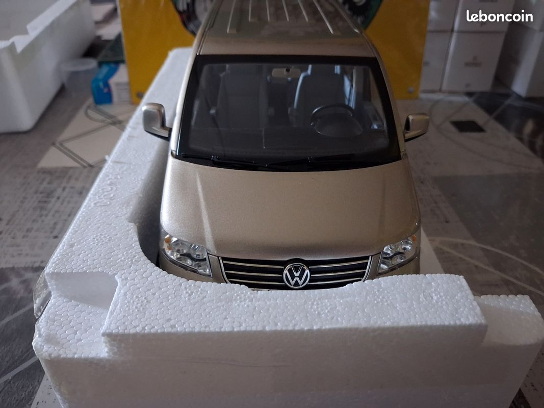 Voiture miniature V W (image 1)
