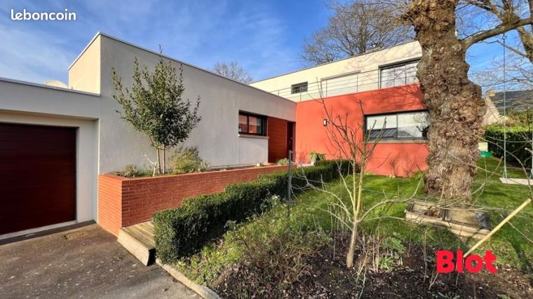 Maison 6 pièces 183 m²