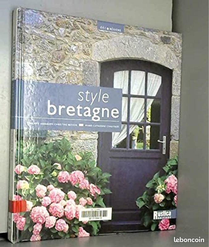 « STYLE BRETAGNE » Beau livre, 130p (image 1)