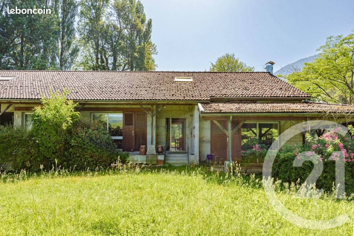 Maison 5 pièces 165 m² · à Tullins · 165 m² · 390 000 €