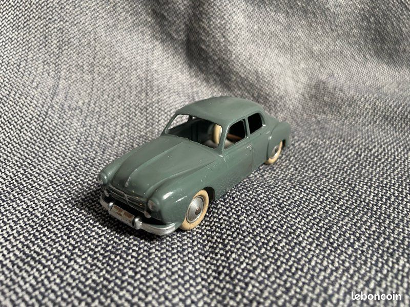 Renault - Frégate Transfluide 1959 - Solido - 1/18 - Autos Miniatures