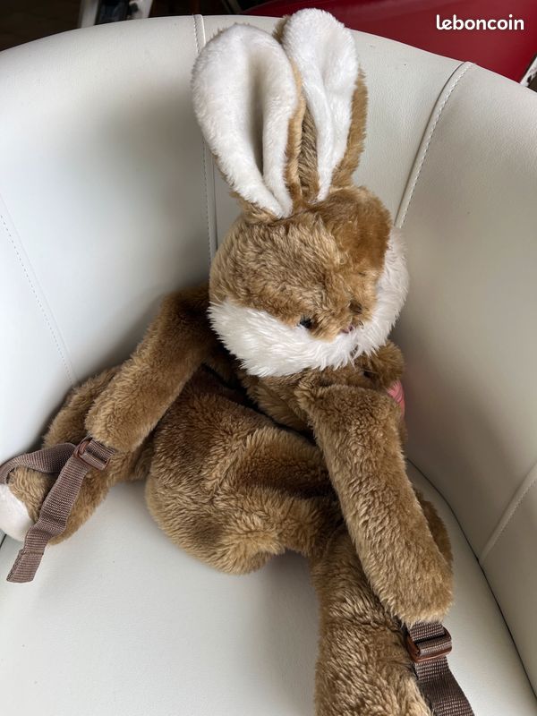Sac à dos lapin en peluche (image 1)