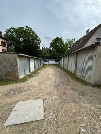Grand box à louer Vaujours