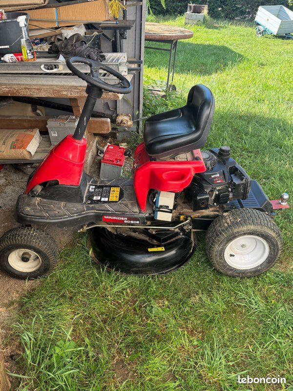 Tracteur tondeuseMTD (image 1)